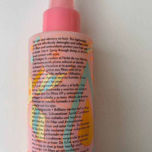 Amika Vault Color Lock Leave In Conditioner Preserve Color 6.7 fl oz - Picture 4 of 4